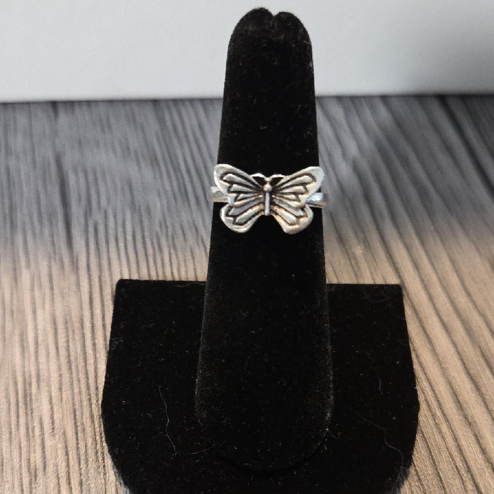 Butterfly Ring w/Plain Band